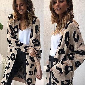 Cheetah Cardigan Sweater size Medium